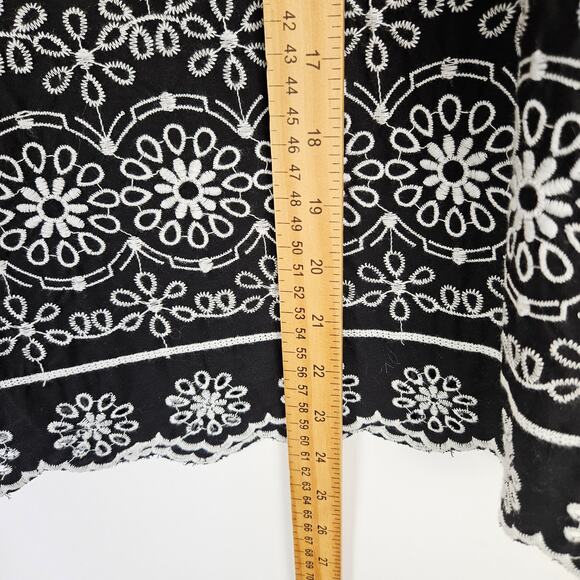 Talbots Petites Black Embroidered Peasant Top Blouse Boho Floral 3/4 Sleeve MP - Picture 9 of 9